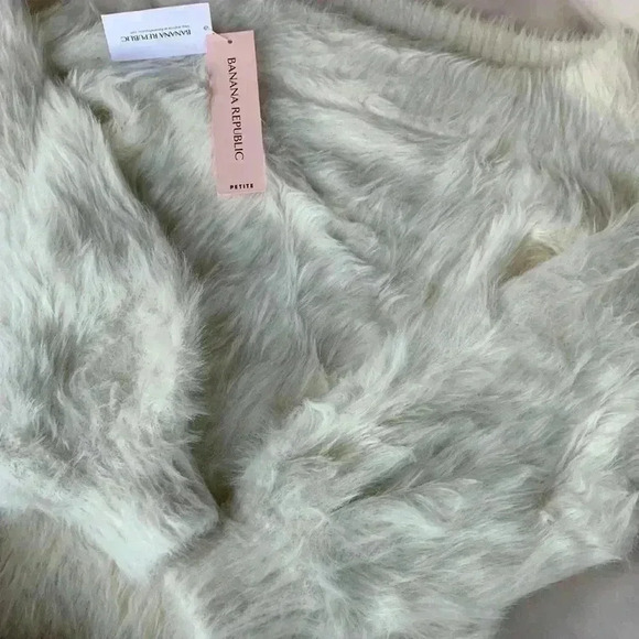 Banana republic - Picture 3 of 5